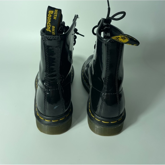 Dr. Marten’s 1460W - Picture 3 of 6